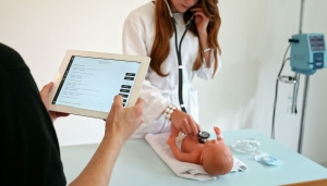 Participação de estudantes de medicina como avaliadores em exame estruturado de habilidades clínicas